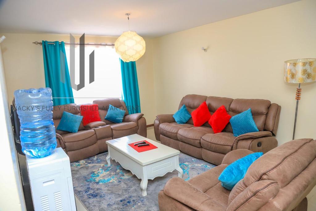 Jacky'S Milimani Suites ナクル エクステリア 写真