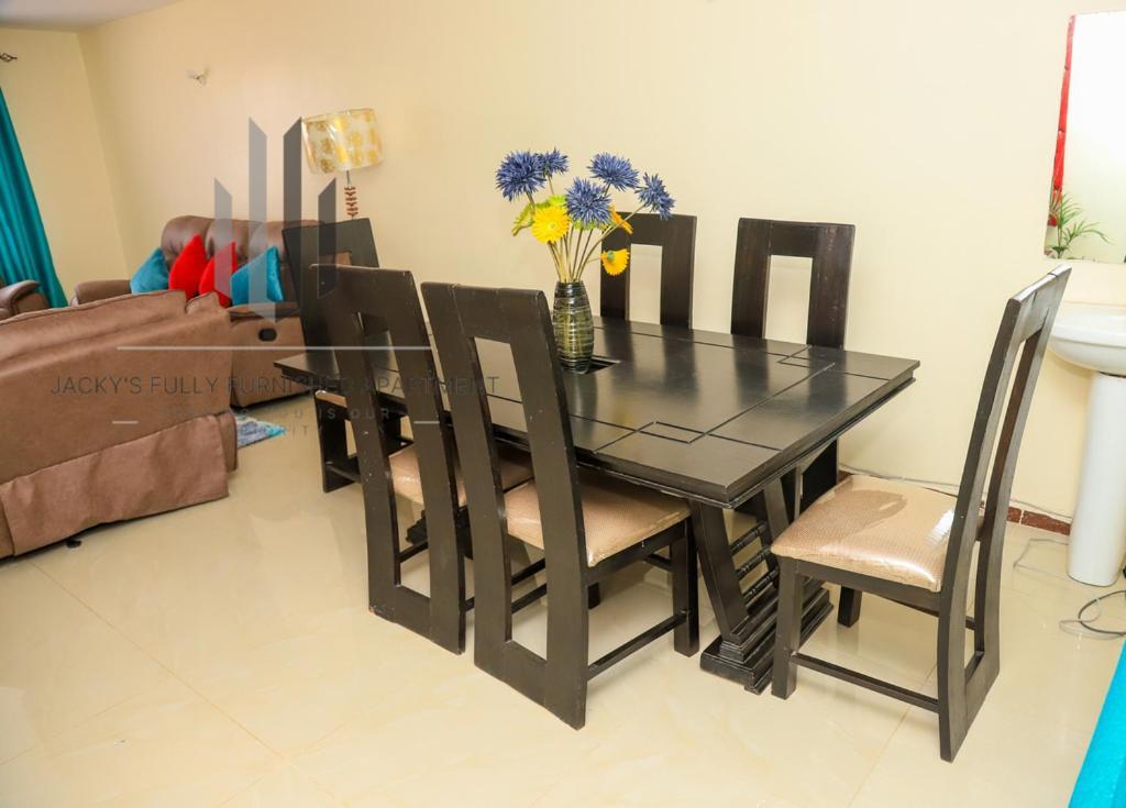 Jacky'S Milimani Suites ナクル エクステリア 写真